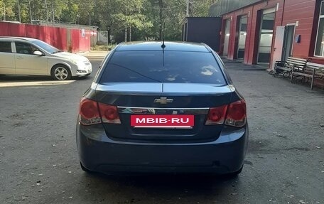 Chevrolet Cruze II, 2010 год, 530 000 рублей, 3 фотография