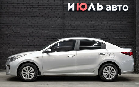 KIA Rio IV, 2018 год, 1 300 000 рублей, 8 фотография