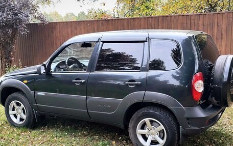 Chevrolet Niva I рестайлинг, 2010 год, 450 000 рублей, 4 фотография