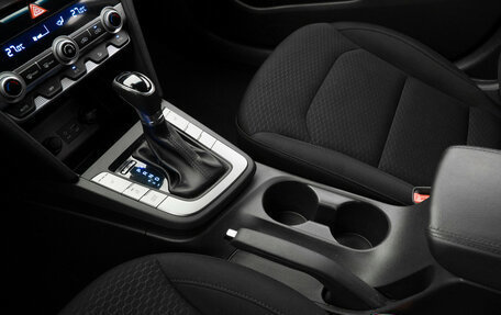 Hyundai Elantra VI рестайлинг, 2019 год, 1 790 000 рублей, 15 фотография