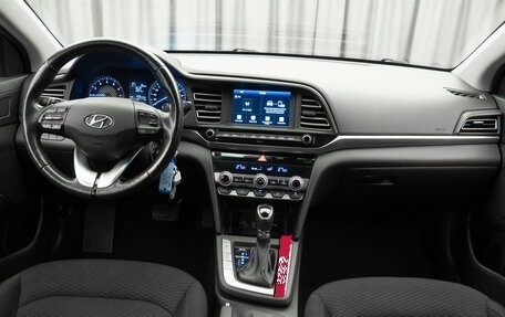 Hyundai Elantra VI рестайлинг, 2019 год, 1 790 000 рублей, 11 фотография