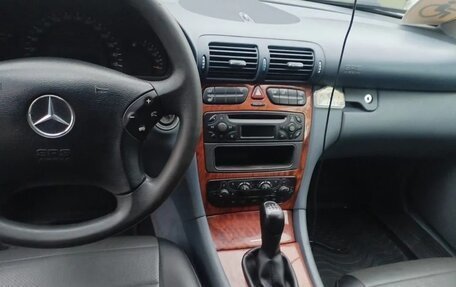 Mercedes-Benz C-Класс, 2002 год, 600 000 рублей, 37 фотография