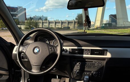 BMW 3 серия, 2010 год, 900 000 рублей, 19 фотография