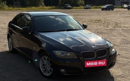 BMW 3 серия, 2010 год, 900 000 рублей, 16 фотография