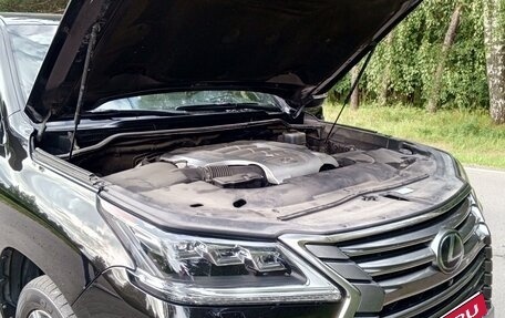 Lexus LX III, 2017 год, 6 900 000 рублей, 4 фотография