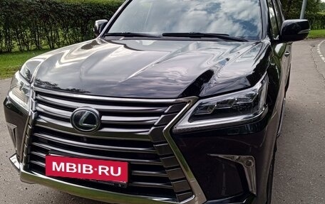 Lexus LX III, 2017 год, 6 900 000 рублей, 3 фотография
