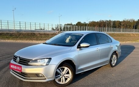 Volkswagen Jetta VI, 2018 год, 1 450 000 рублей, 2 фотография