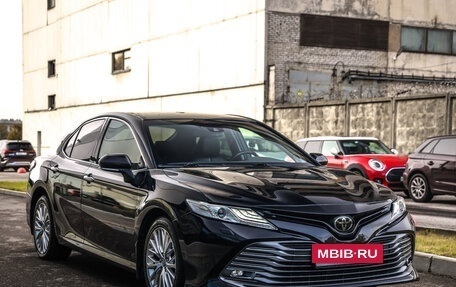 Toyota Camry, 2019 год, 2 649 000 рублей, 5 фотография