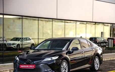 Toyota Camry, 2019 год, 2 649 000 рублей, 3 фотография