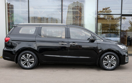 KIA Carnival III, 2019 год, 3 398 000 рублей, 4 фотография