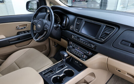 KIA Carnival III, 2019 год, 3 398 000 рублей, 12 фотография
