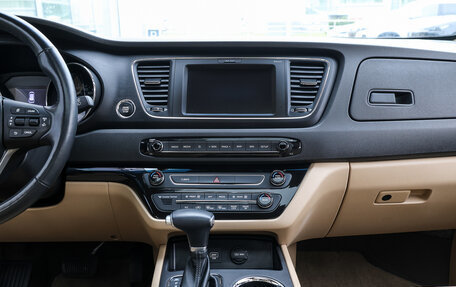 KIA Carnival III, 2019 год, 3 398 000 рублей, 19 фотография