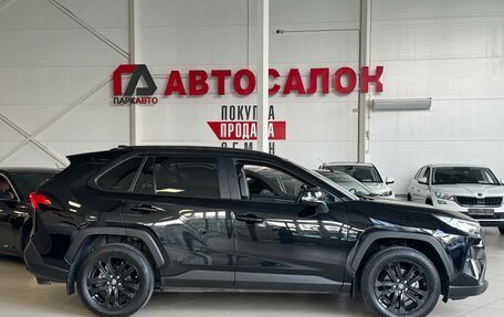 Toyota RAV4, 2022 год, 4 200 000 рублей, 4 фотография