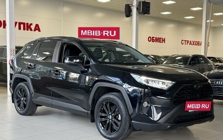 Toyota RAV4, 2022 год, 4 200 000 рублей, 3 фотография