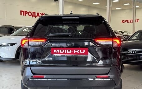 Toyota RAV4, 2022 год, 4 200 000 рублей, 6 фотография