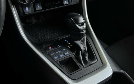Toyota RAV4, 2022 год, 4 200 000 рублей, 13 фотография