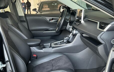 Toyota RAV4, 2022 год, 4 200 000 рублей, 21 фотография