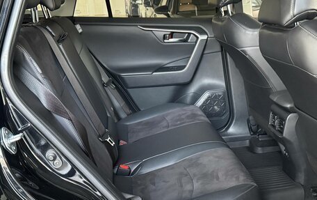 Toyota RAV4, 2022 год, 4 200 000 рублей, 23 фотография