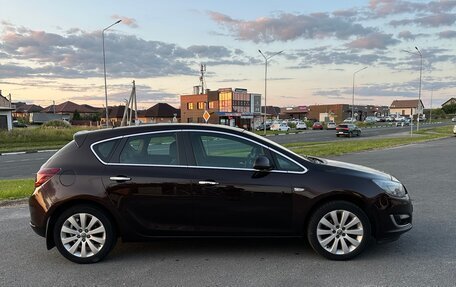 Opel Astra J, 2013 год, 800 000 рублей, 4 фотография