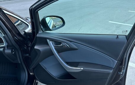 Opel Astra J, 2013 год, 800 000 рублей, 11 фотография