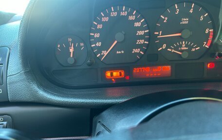 BMW 3 серия, 2000 год, 600 000 рублей, 9 фотография