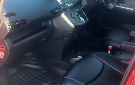 Toyota Wish II, 2011 год, 1 490 000 рублей, 18 фотография
