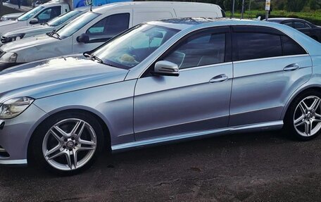 Mercedes-Benz E-Класс, 2012 год, 2 100 000 рублей, 2 фотография