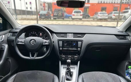 Skoda Octavia, 2017 год, 1 450 000 рублей, 2 фотография