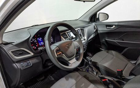 Hyundai Solaris II рестайлинг, 2022 год, 1 600 000 рублей, 15 фотография