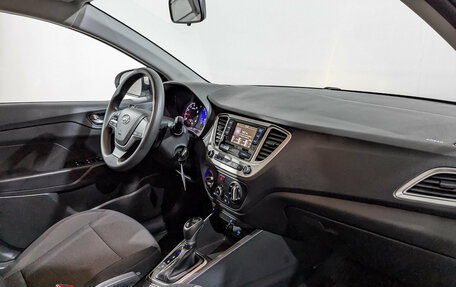 Hyundai Solaris II рестайлинг, 2022 год, 1 600 000 рублей, 13 фотография