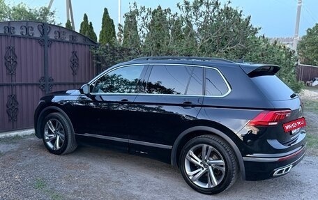 Volkswagen Tiguan II, 2021 год, 2 790 000 рублей, 10 фотография
