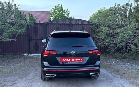 Volkswagen Tiguan II, 2021 год, 2 790 000 рублей, 13 фотография