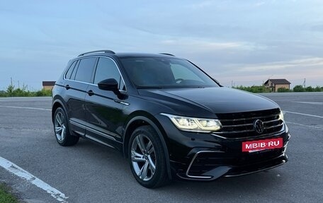 Volkswagen Tiguan II, 2021 год, 2 790 000 рублей, 7 фотография