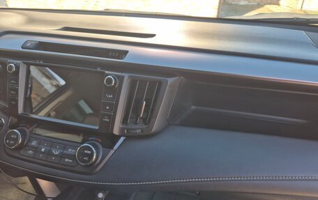 Toyota RAV4, 2017 год, 3 050 000 рублей, 18 фотография