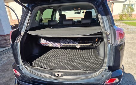 Toyota RAV4, 2017 год, 3 050 000 рублей, 16 фотография