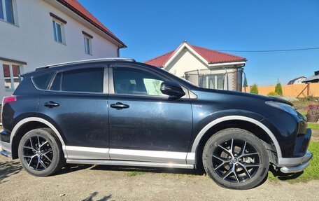 Toyota RAV4, 2017 год, 3 050 000 рублей, 36 фотография