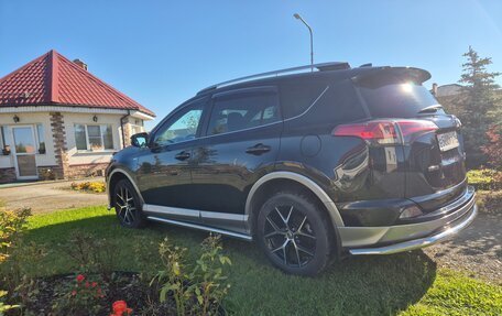 Toyota RAV4, 2017 год, 3 050 000 рублей, 38 фотография