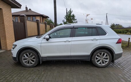 Volkswagen Tiguan II, 2017 год, 3 100 000 рублей, 3 фотография