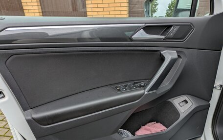 Volkswagen Tiguan II, 2017 год, 3 100 000 рублей, 5 фотография
