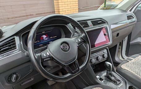 Volkswagen Tiguan II, 2017 год, 3 100 000 рублей, 8 фотография