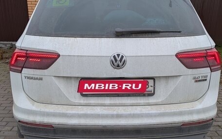 Volkswagen Tiguan II, 2017 год, 3 100 000 рублей, 2 фотография