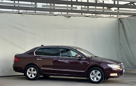 Skoda Superb III рестайлинг, 2012 год, 1 100 000 рублей, 8 фотография