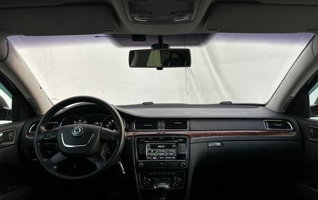Skoda Superb III рестайлинг, 2012 год, 1 100 000 рублей, 13 фотография