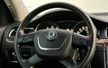 Skoda Superb III рестайлинг, 2012 год, 1 100 000 рублей, 17 фотография