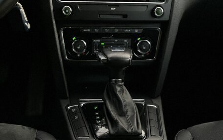 Skoda Superb III рестайлинг, 2012 год, 1 100 000 рублей, 16 фотография