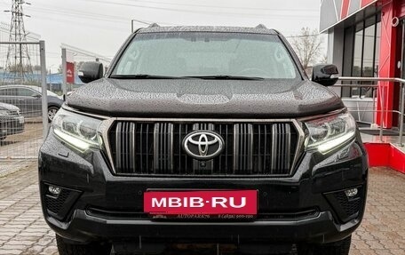 Toyota Land Cruiser Prado 150 рестайлинг 2, 2021 год, 5 999 000 рублей, 2 фотография