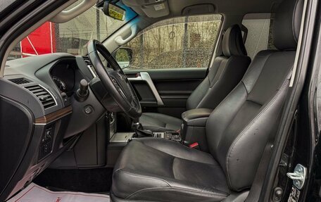 Toyota Land Cruiser Prado 150 рестайлинг 2, 2021 год, 5 999 000 рублей, 9 фотография