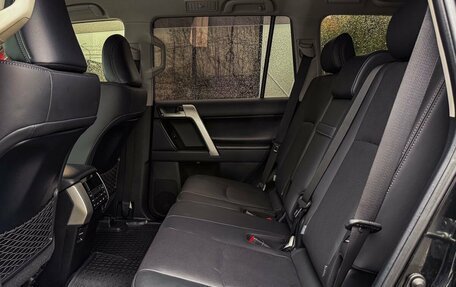 Toyota Land Cruiser Prado 150 рестайлинг 2, 2021 год, 5 999 000 рублей, 10 фотография