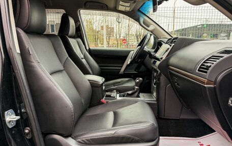 Toyota Land Cruiser Prado 150 рестайлинг 2, 2021 год, 5 999 000 рублей, 14 фотография