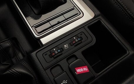 Toyota Land Cruiser Prado 150 рестайлинг 2, 2021 год, 5 999 000 рублей, 27 фотография